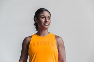 Orange Nobull High-Neck Neon | 59720-FNRB